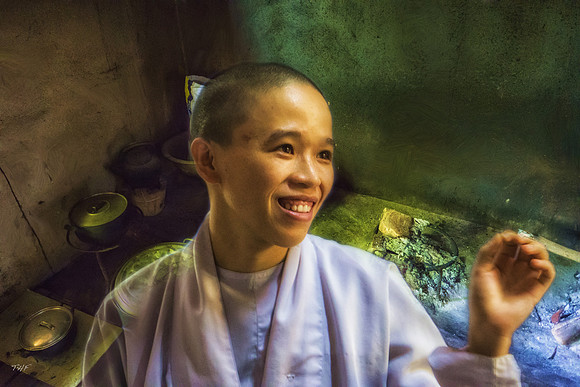 Nun at the Dieu Thanh monastery in Hue