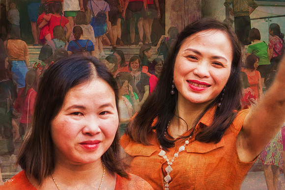 A friendly wave at the Women's Museum in Hanoi
