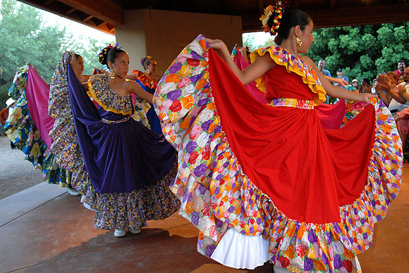 Folkloric dancing #1