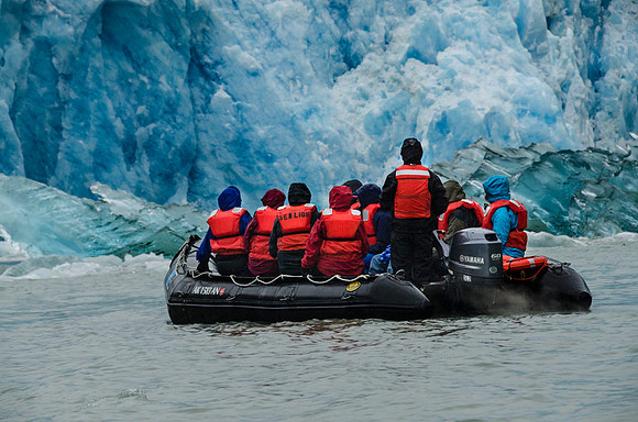 Up close to the Tracy Arm glacier