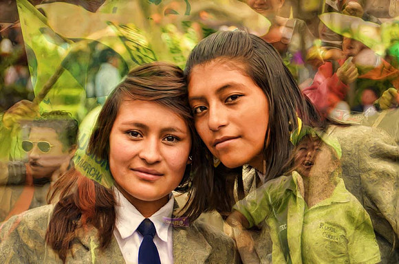 Two Quito schoolgirls