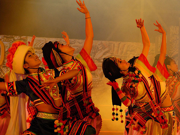 Dai dancers #3