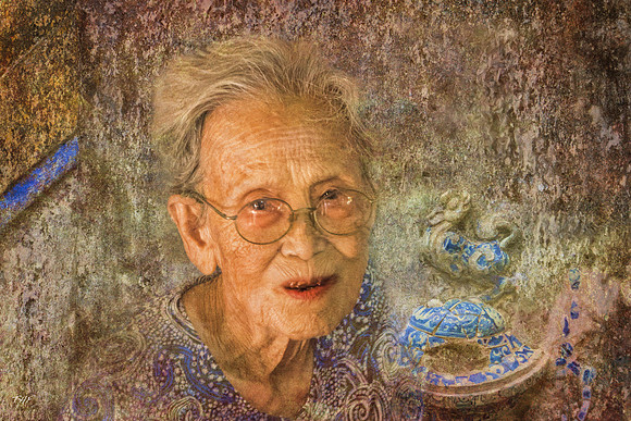90-year-old woman, Hoi An