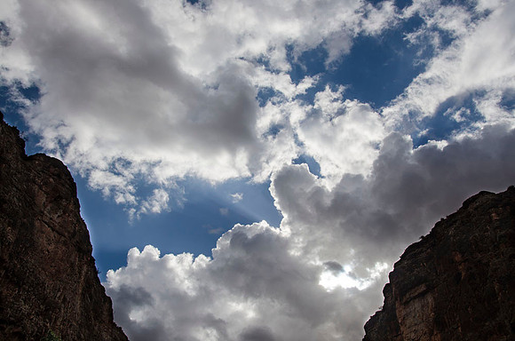 Morning sky above Havasu Falls