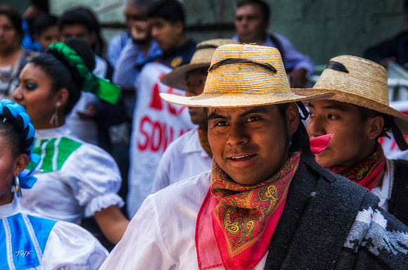 Another folkloric dancer